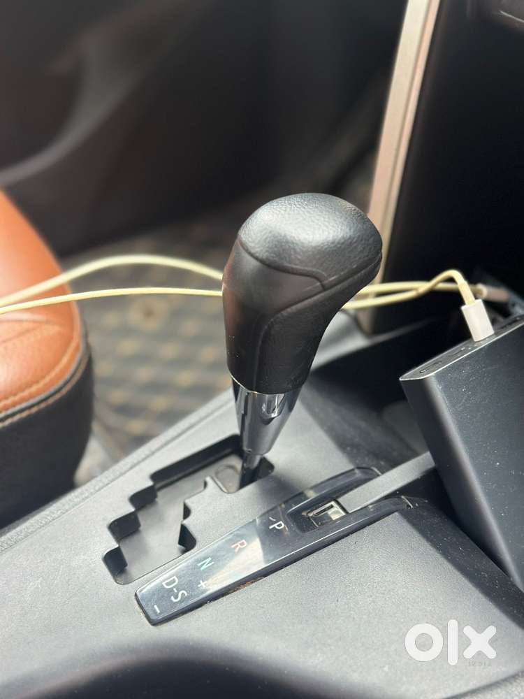 Toyota Innova Crysta [2020-ongoing] 2.4 Gx At 7 Str, 2021, Diesel