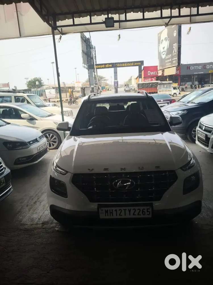 Hyundai Venue S Plus 2022 Mt Petrol