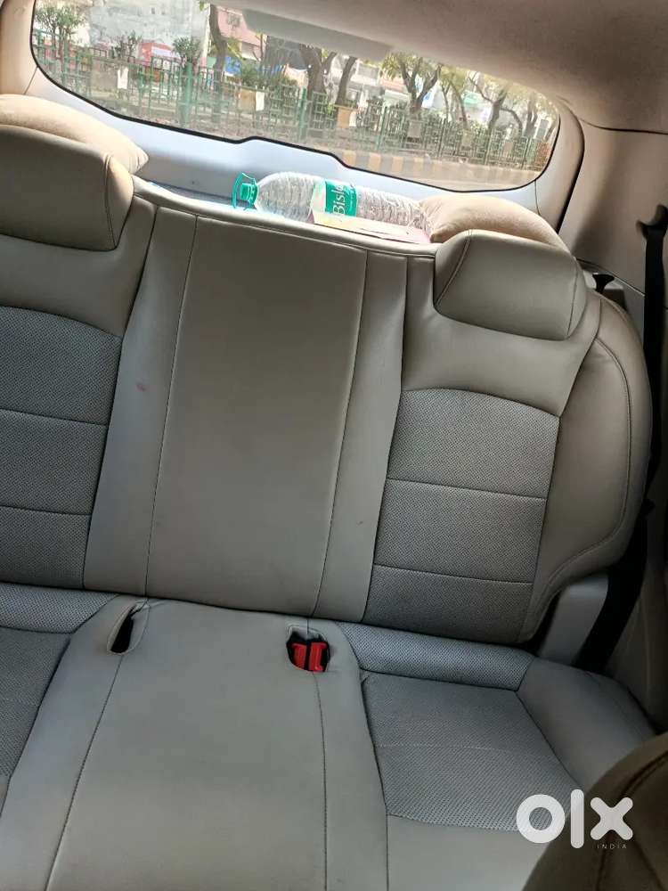 Mahindra Xuv300 2022 Petrol Well Maintained