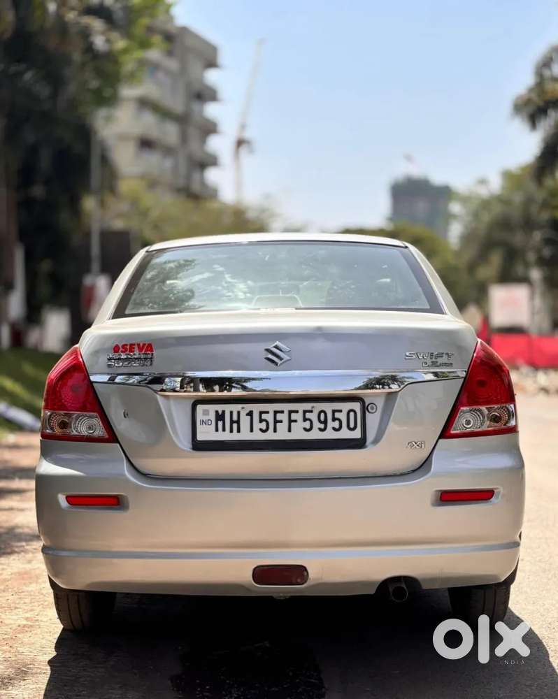 Maruti Suzuki Swift Dzire 1.2 Vxi Bsiv, 2011, Petrol