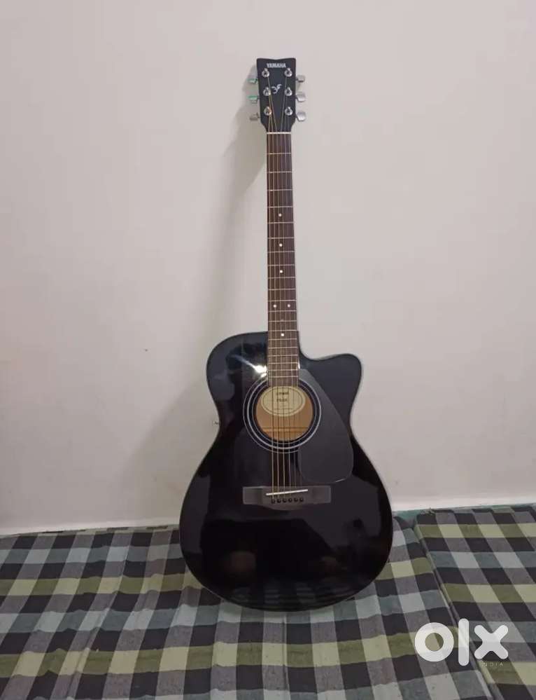 Yamaha FS80C Acoustic (brand new guitar)