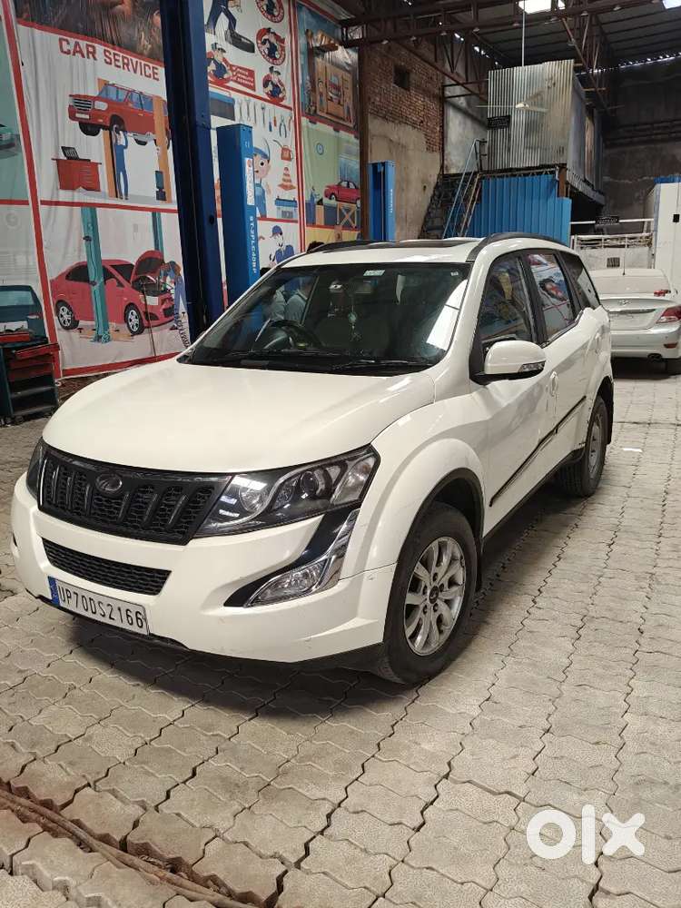 Mahindra Xuv500 W10 2017