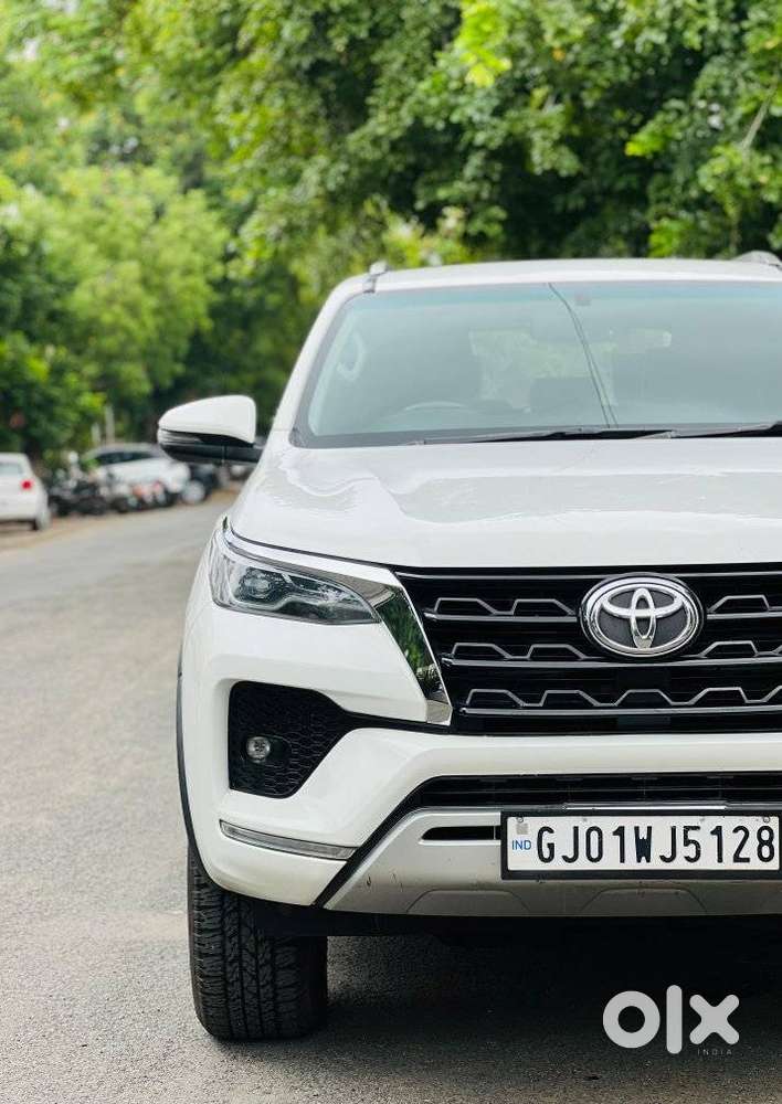 Toyota Fortuner 4x2 At 2.8 Diesel, 2022, Diesel