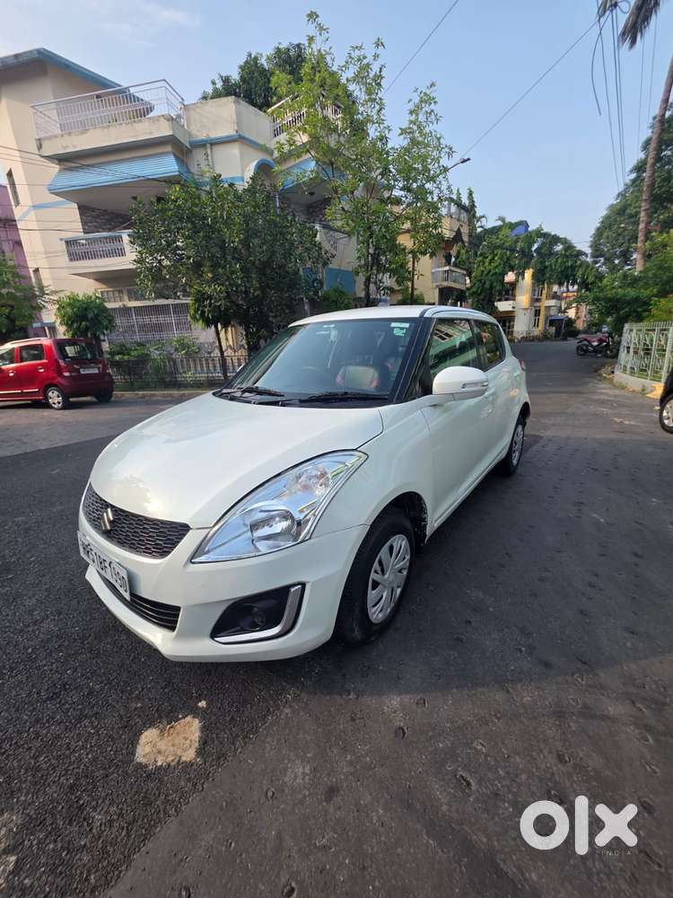Maruti Suzuki Swift Vxi + Manual, 2015, Petrol