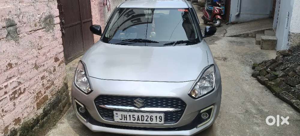 Swift 2022 Manual 30000 Km Driven