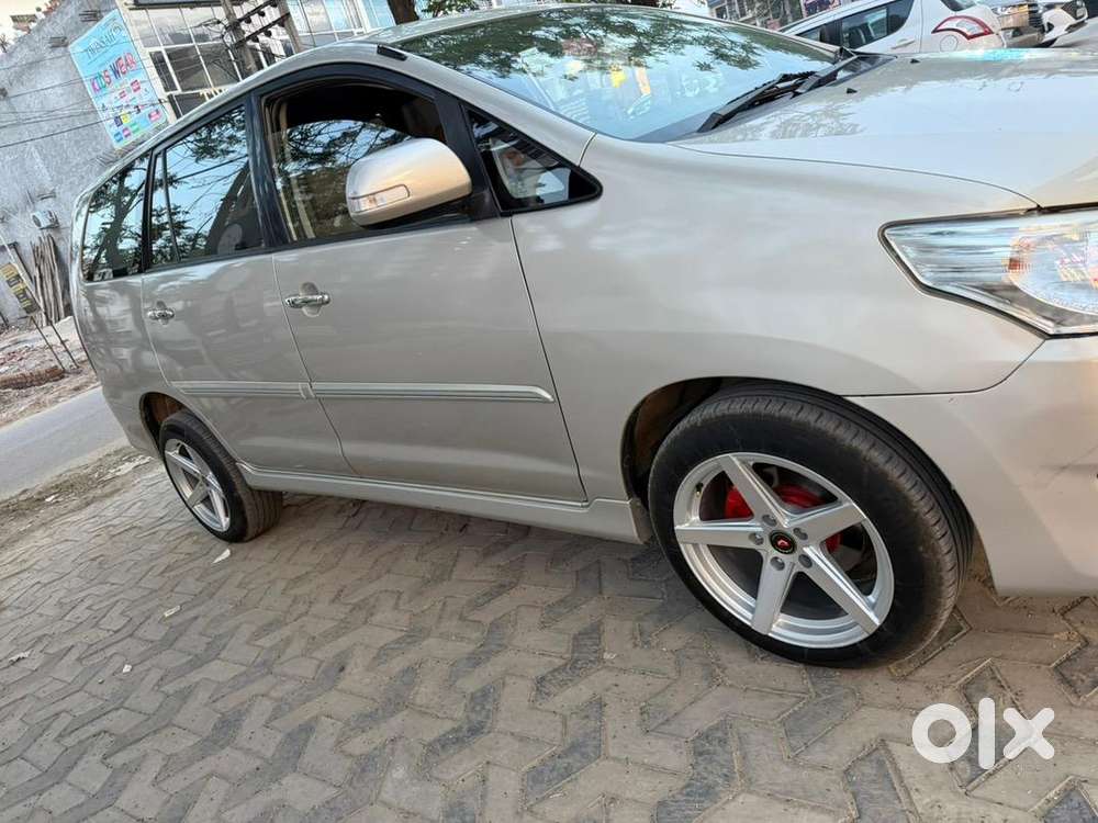 Toyota Innova Well Maintained All Orignal