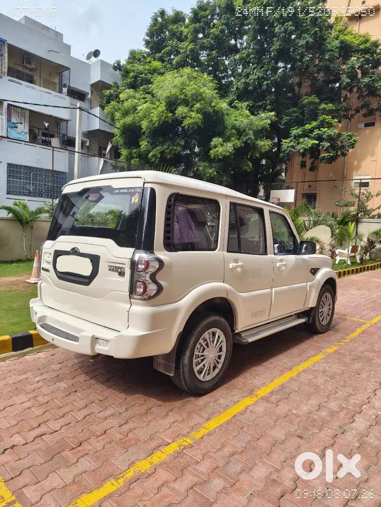 Mahindra Scorpio Classic 2016