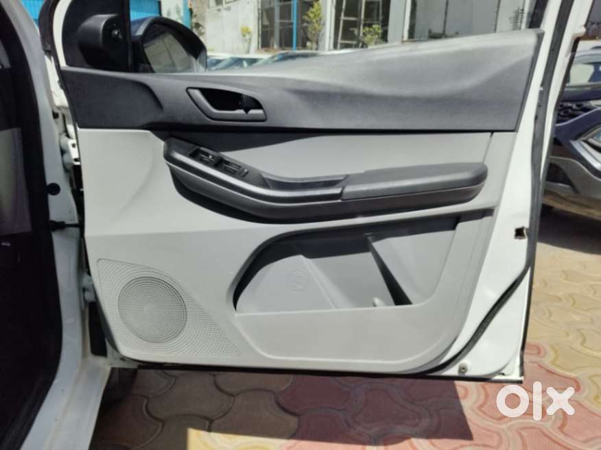 Tata Tiago 1.2 Revotron Xt (o), 2023, Petrol