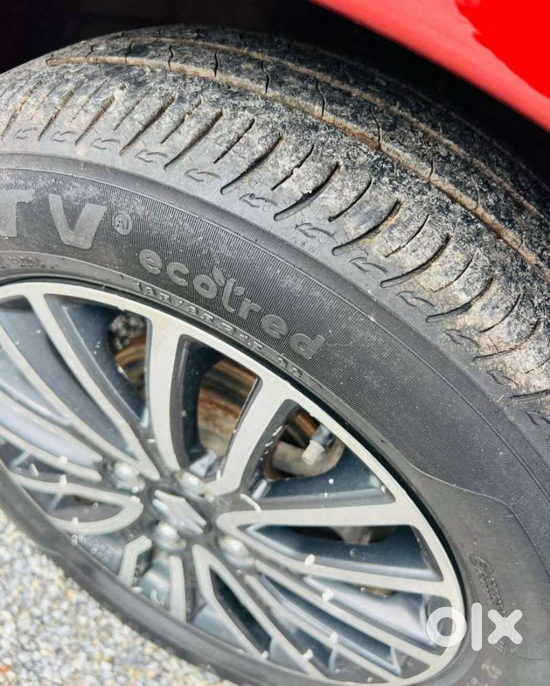 Maruti Suzuki Swift Dzire Amt Zxi Plus, 2017, Petrol