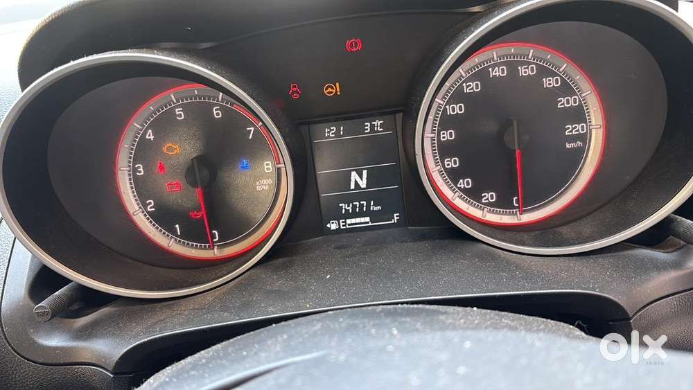 Maruti Suzuki Swift 2019 Petrol 75000 Km Driven