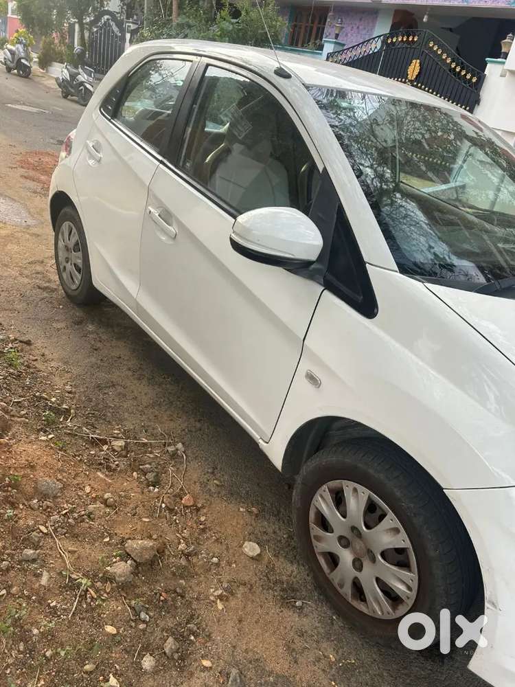 Honda Brio 2016