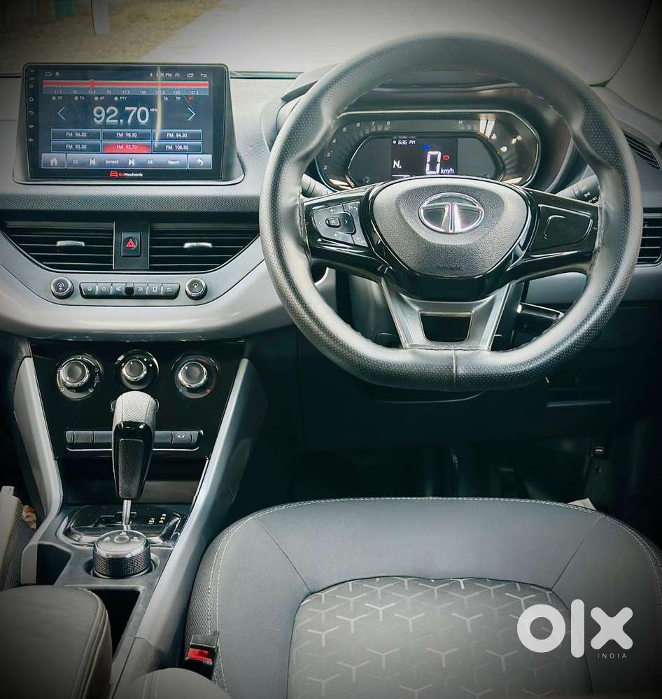 Tata Nexon, 2023, Petrol