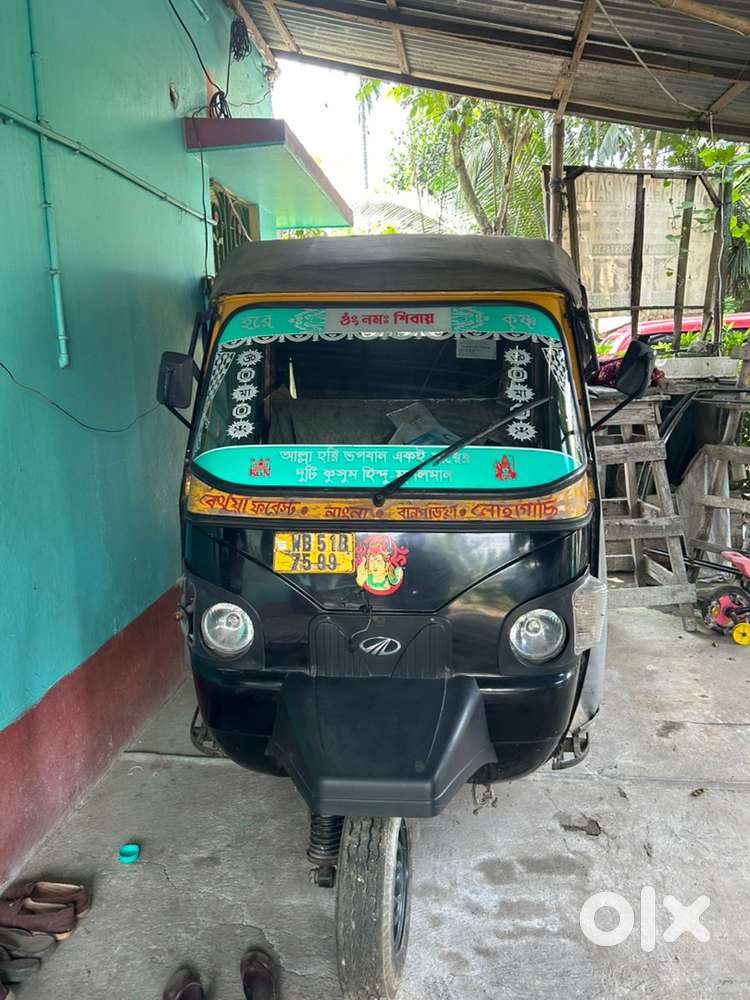 Mahindra Tuv 300 2018