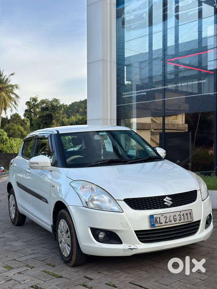 Maruti Suzuki Swift Vxi + Manual, 2013, Petrol