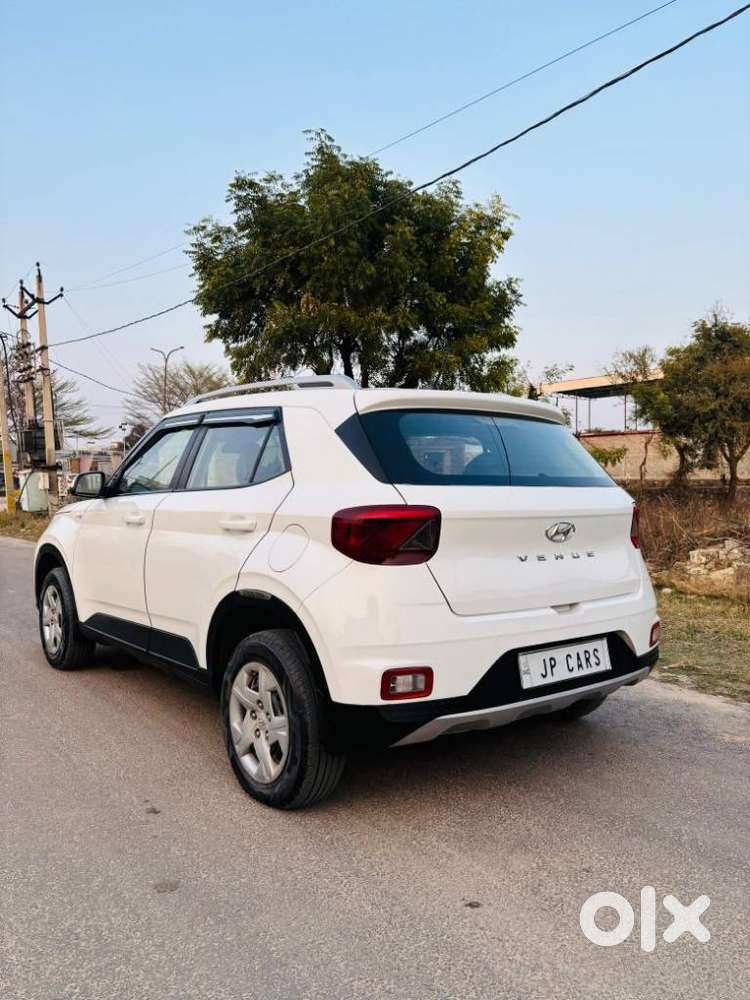 Hyundai Venue S, 2021, Petrol