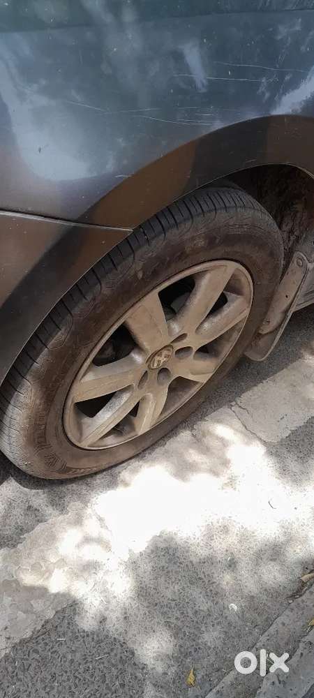 Volkswagen Polo 1.6 Highline 2012 Car