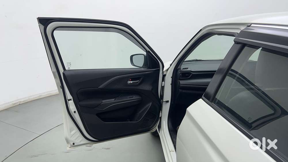 Maruti Suzuki Swift Amt Vxi, 2024, Petrol