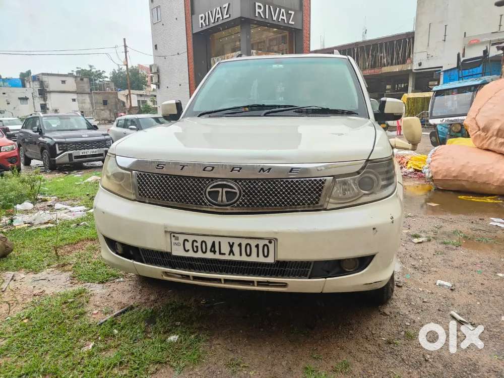 2017 Tata Safari Storme Diesel Manual Car