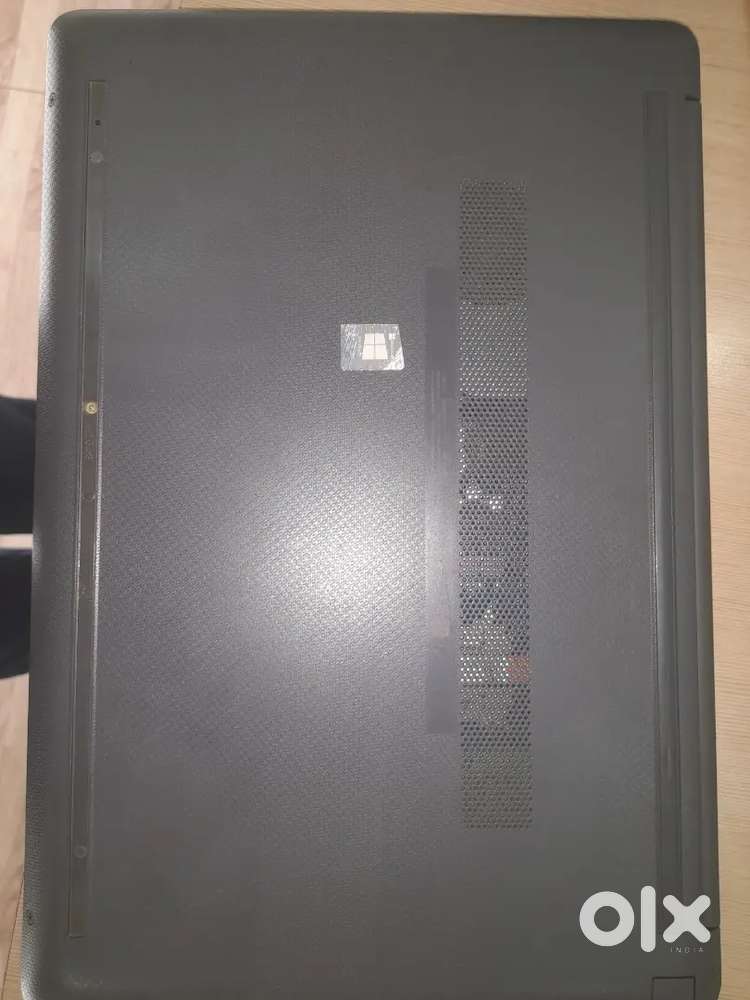 HP Laptop 8GB ram, core i3 processor 3 ghz