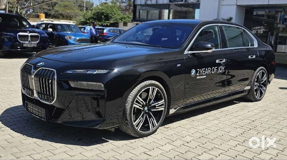 Bmw I7 Xdrive60, 2024, Electric