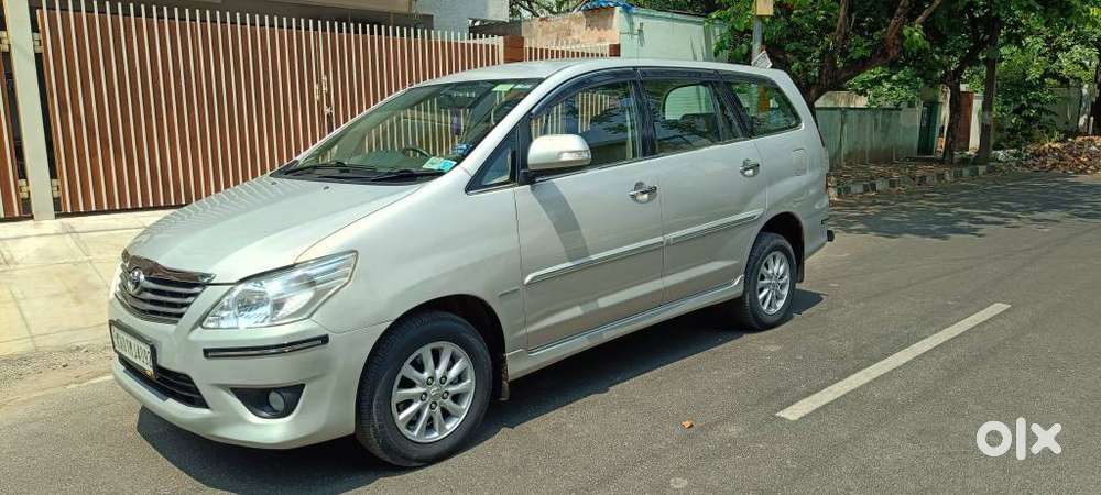 Toyota Innova 2012-2013 2.5 Vx (diesel) 8 Seater, 2012, Diesel