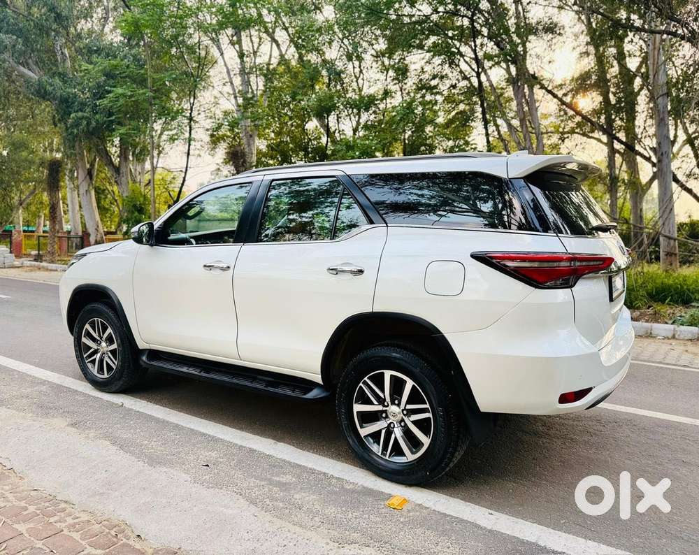 Toyota Fortuner 4x2 At 2.8 Diesel, 2021, Diesel