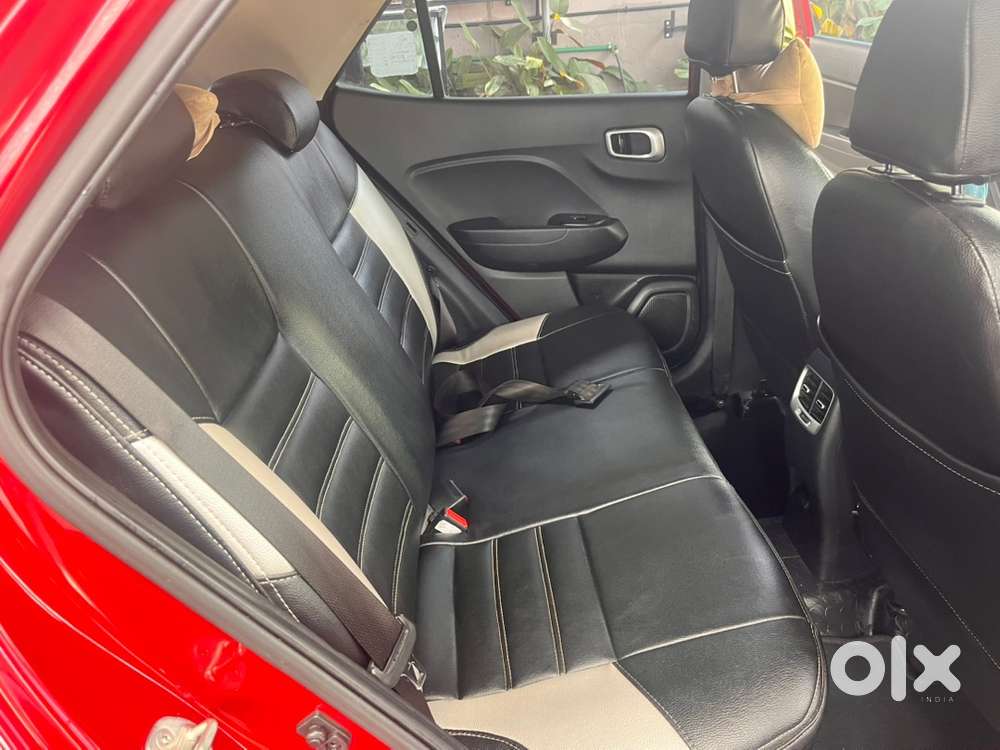 Hyundai Venue Petrol 2021