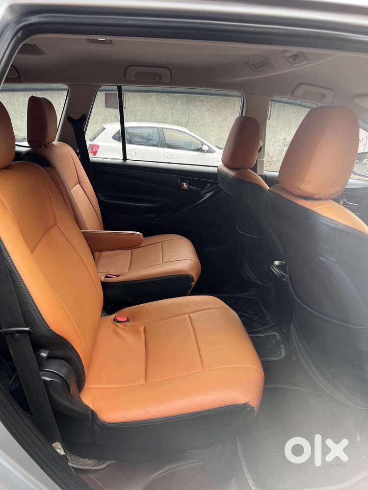 Toyota Innova Crysta