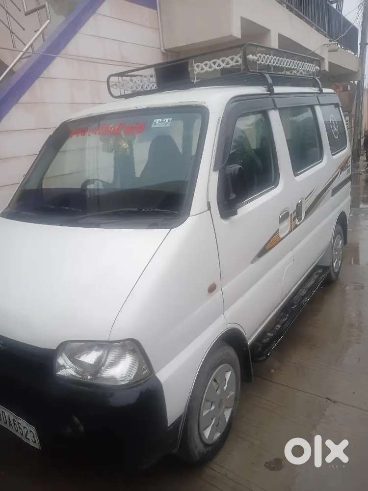 Ghargharav Gadi Che Pata Ma Chalaveli Nathi