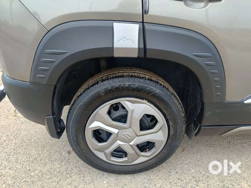 Maruti Brezza 2023 Lxi