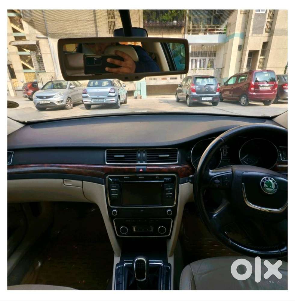 Skoda Superb Sunroof Elegance 1.8 Tsi