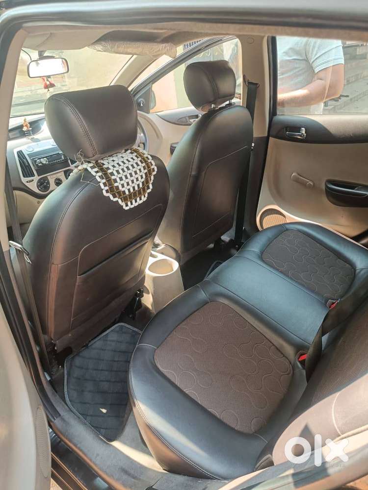 Single-hand Driven Hyundai I20 (2011) - 62k Km, Mint Condition