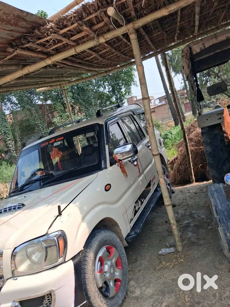 Gadi Me Koe Kaam Nhi Hai