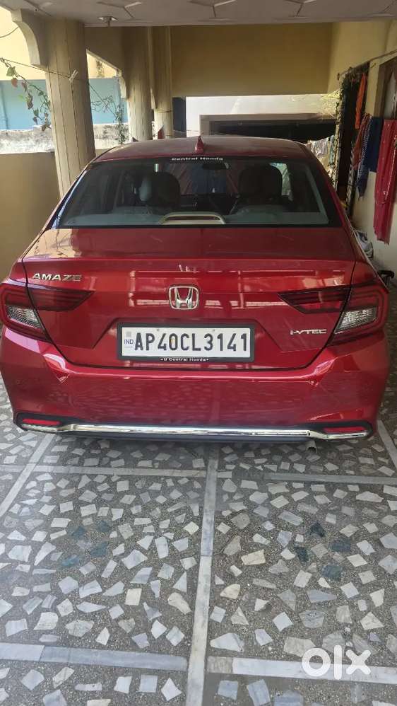 2024 Honda Amaze Vx Cvt (top)  7-year Warranty