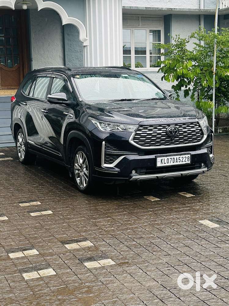 Toyota Innova Hycross 2.0 Zx (o) Hybrid 7 Str, 2023, Diesel