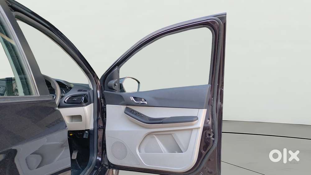 Tata Tiago Xza Plus, 2023, Petrol