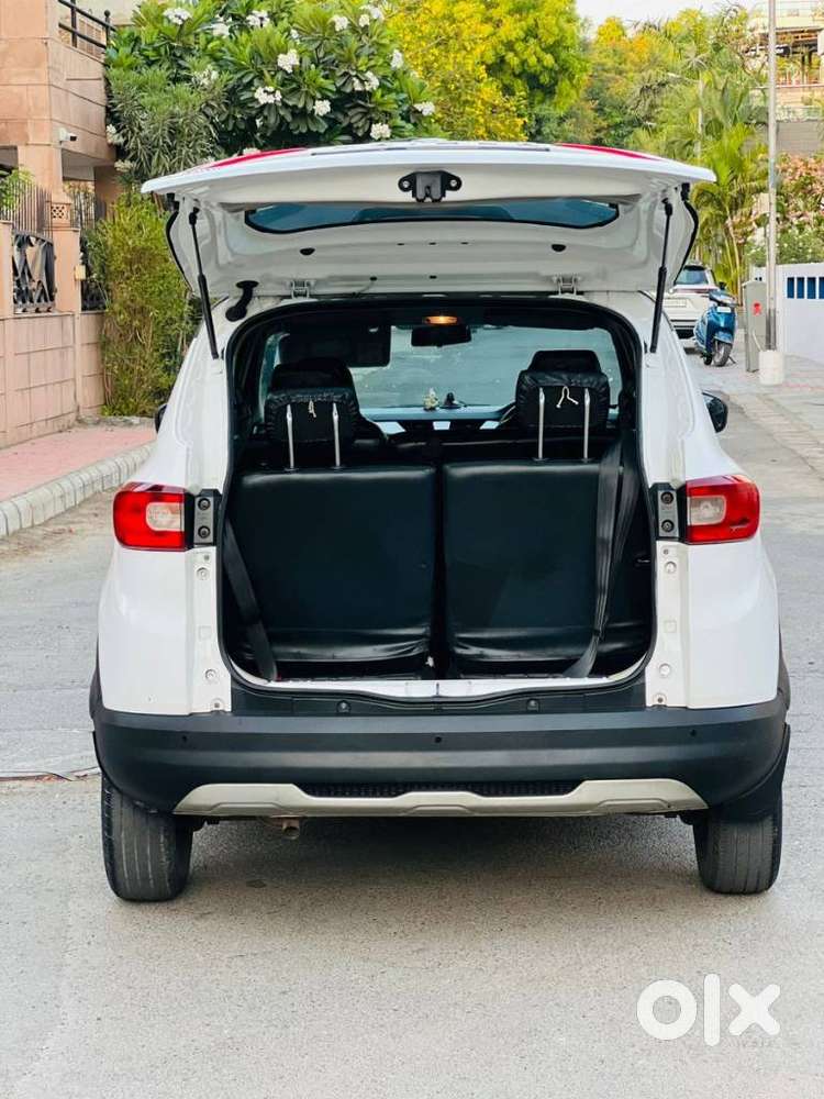 Renault Triber, 2022, Petrol