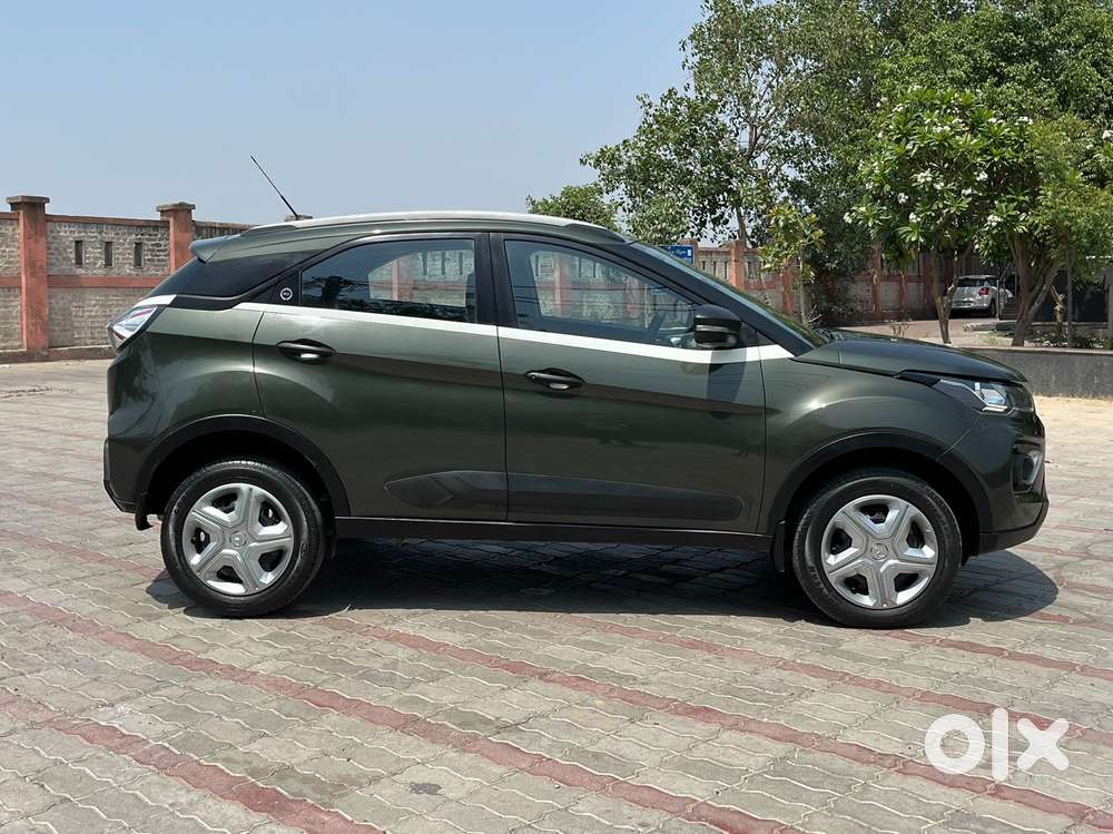 Tata Nexon 1.2 Revotron Xma Amt, 2023, Petrol
