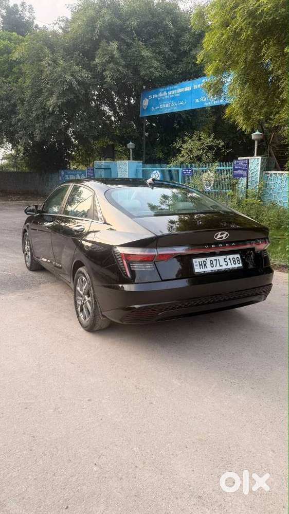 Hyundai Verna 1.5 Mpi Mt Sx (o), 2023, Petrol