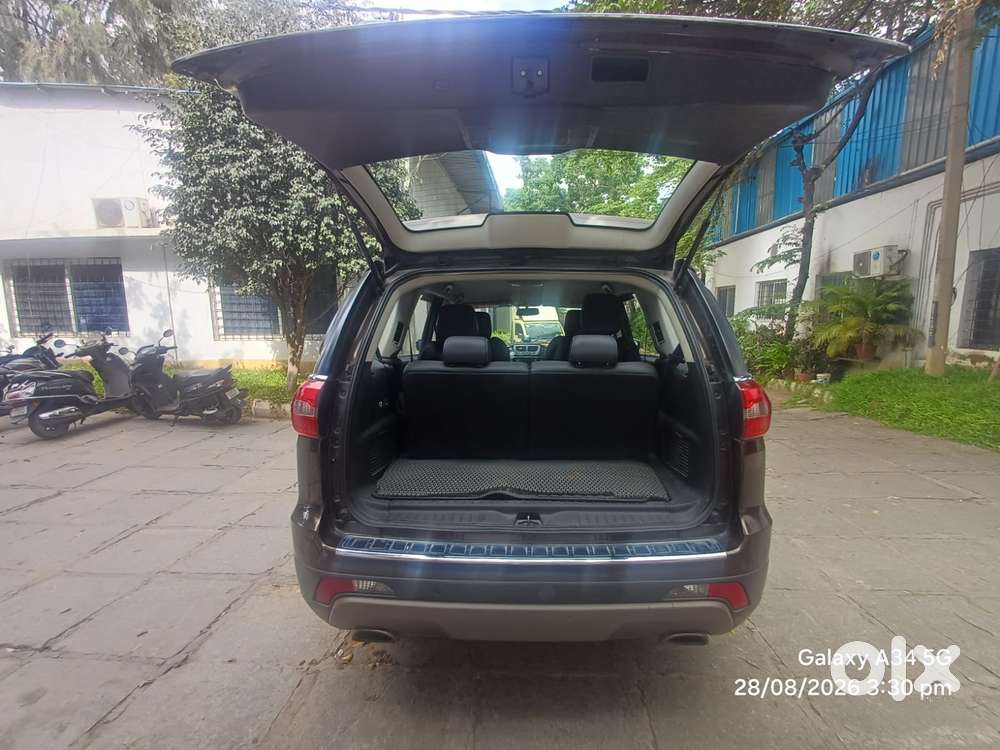 Tata Hexa 2.2 Xta 4x2 6 Str Dual Tone, 2017, Diesel