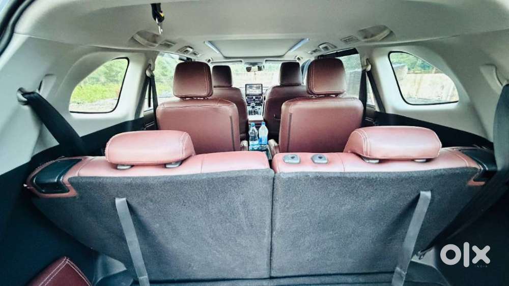 Toyota Innova Hycross 2.0 Vx (o) Hybrid 8 Str, 2025, Petrol