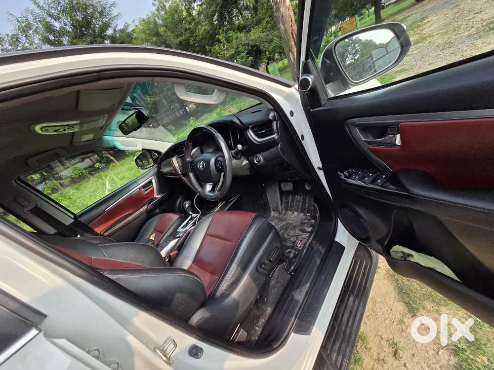 Toyota Fortuner Legender 2024 Diesel