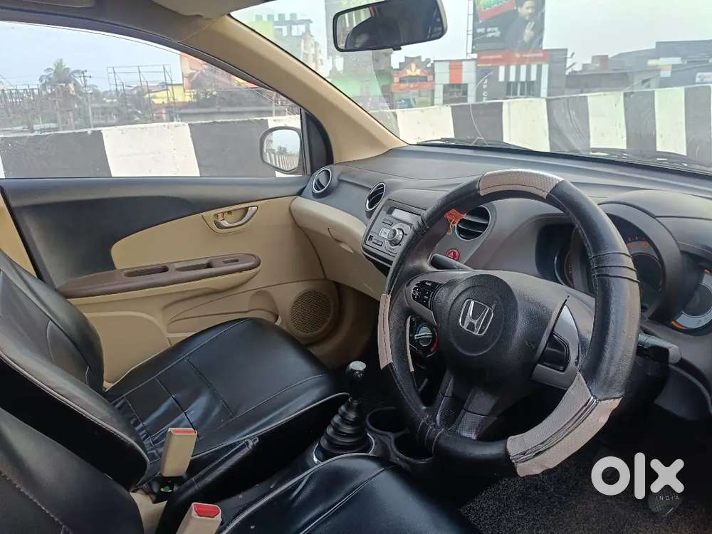 Honda Brio 2013 Petrol Well Maintained