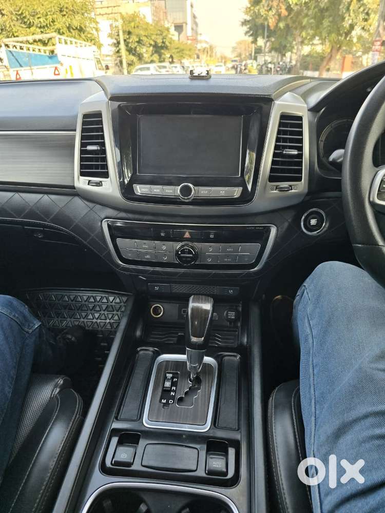 Mahindra Alturas G4 4x2 At, 2019, Diesel