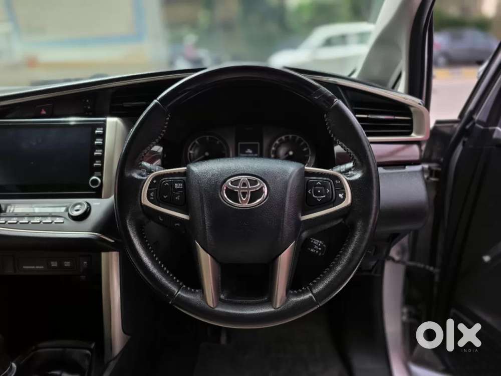 Toyota Innova Crysta [2020-ongoing] 2.4 Vx 8 Str, 2021, Diesel