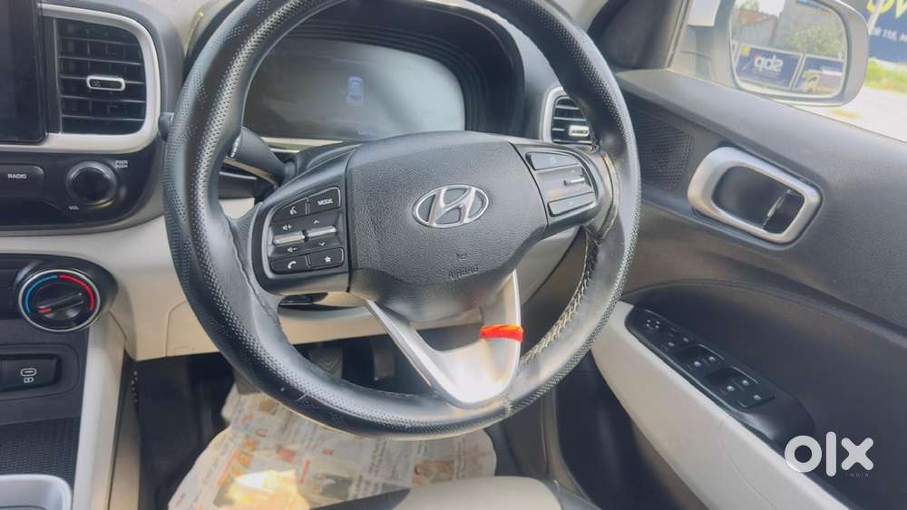 Hyundai Venue 1.2 S Plus, 2023, Petrol