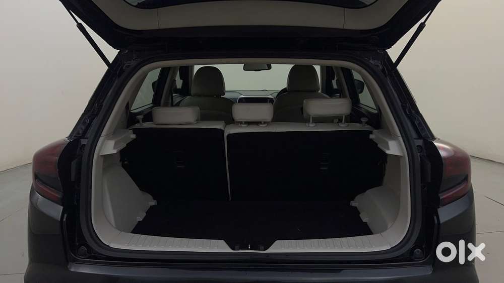 Mahindra Xuv300 W8 Option, 2022, Petrol