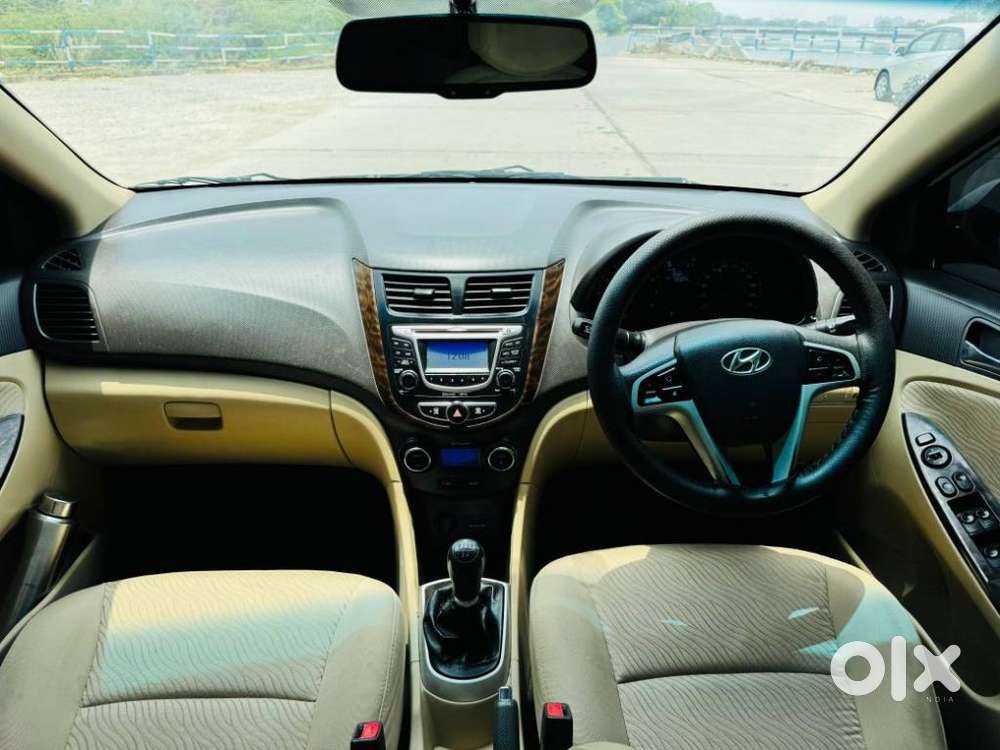 Hyundai Verna Fluidic 1.6 Vtvt Sx Opt, 2014, Petrol