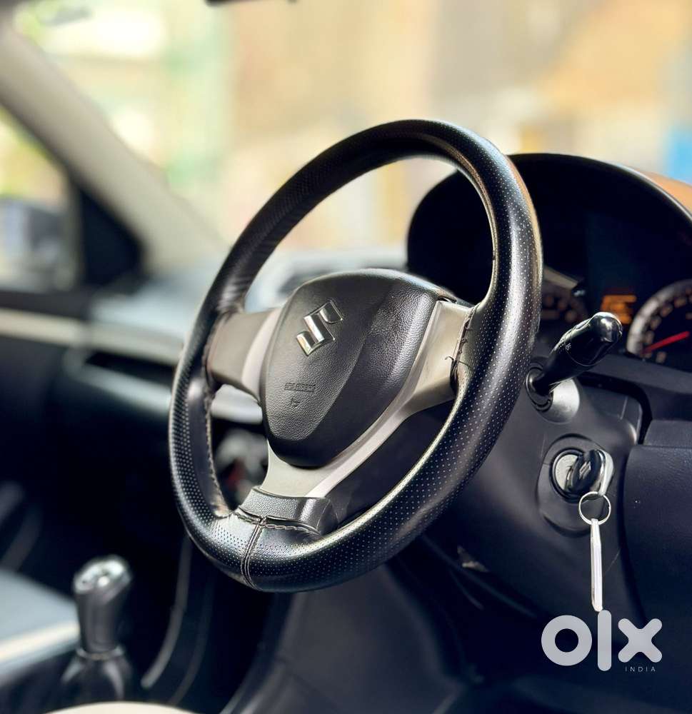 Maruti Suzuki Swift Vxi Optional, 2017, Petrol