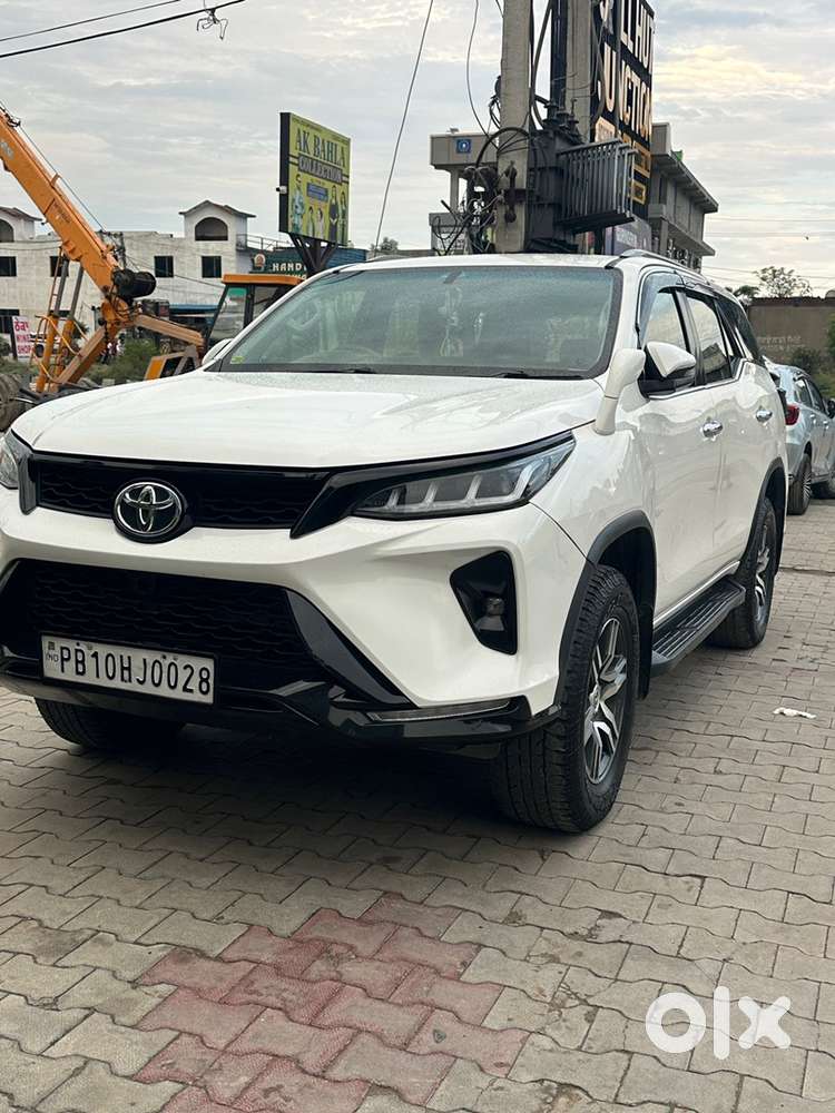 2021 Toyota Fortuner Diesel Automatic 119000 Km Driven